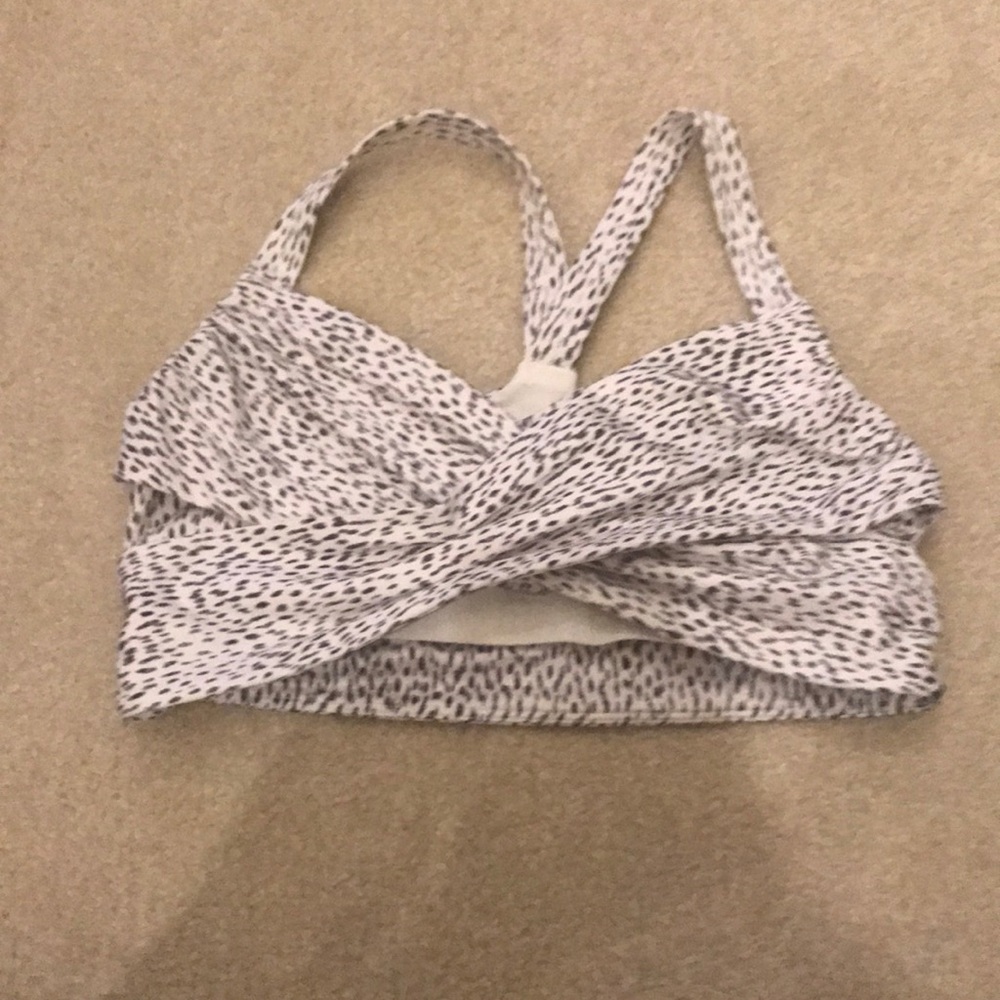 Lululemon sports bra sz 6